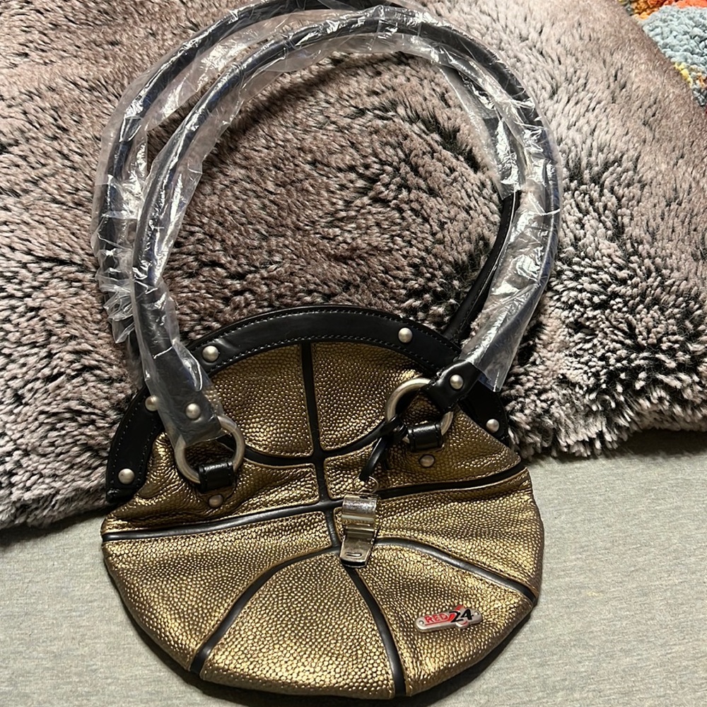 Basketball 🏀 Handbag SUPER CUTE! Good for Game Day!